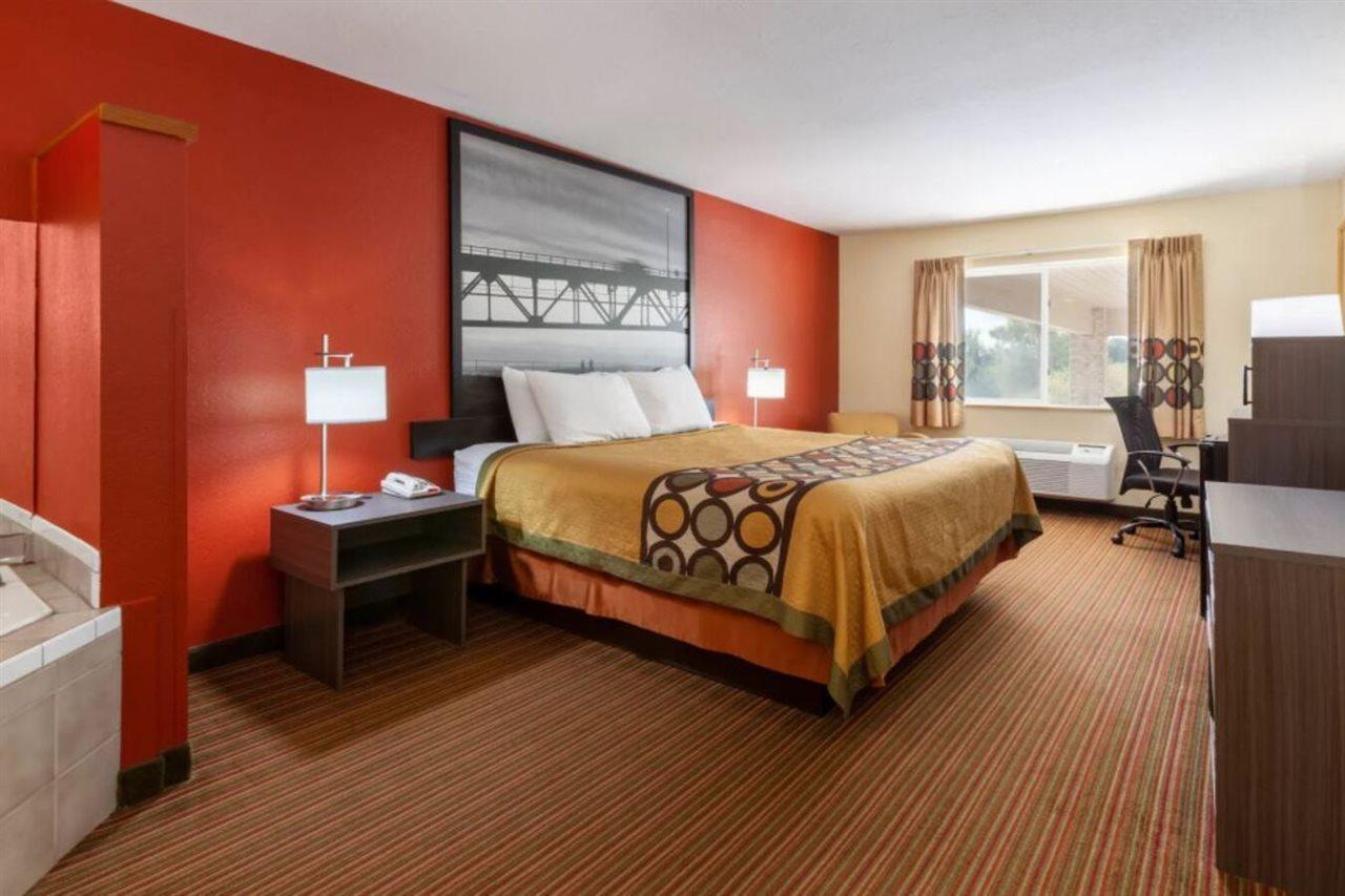 ซูเปอร์ 8 บาย วินด์แฮม บิ๊ก แรพิดส์ Motel บิกแรพิดส์ ภายนอก รูปภาพ