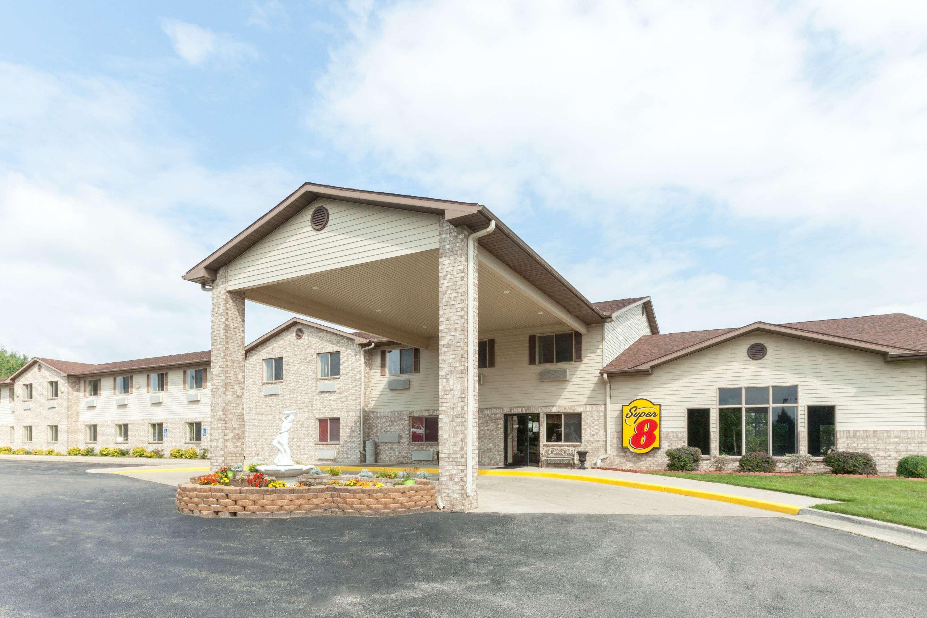 ซูเปอร์ 8 บาย วินด์แฮม บิ๊ก แรพิดส์ Motel บิกแรพิดส์ ภายนอก รูปภาพ