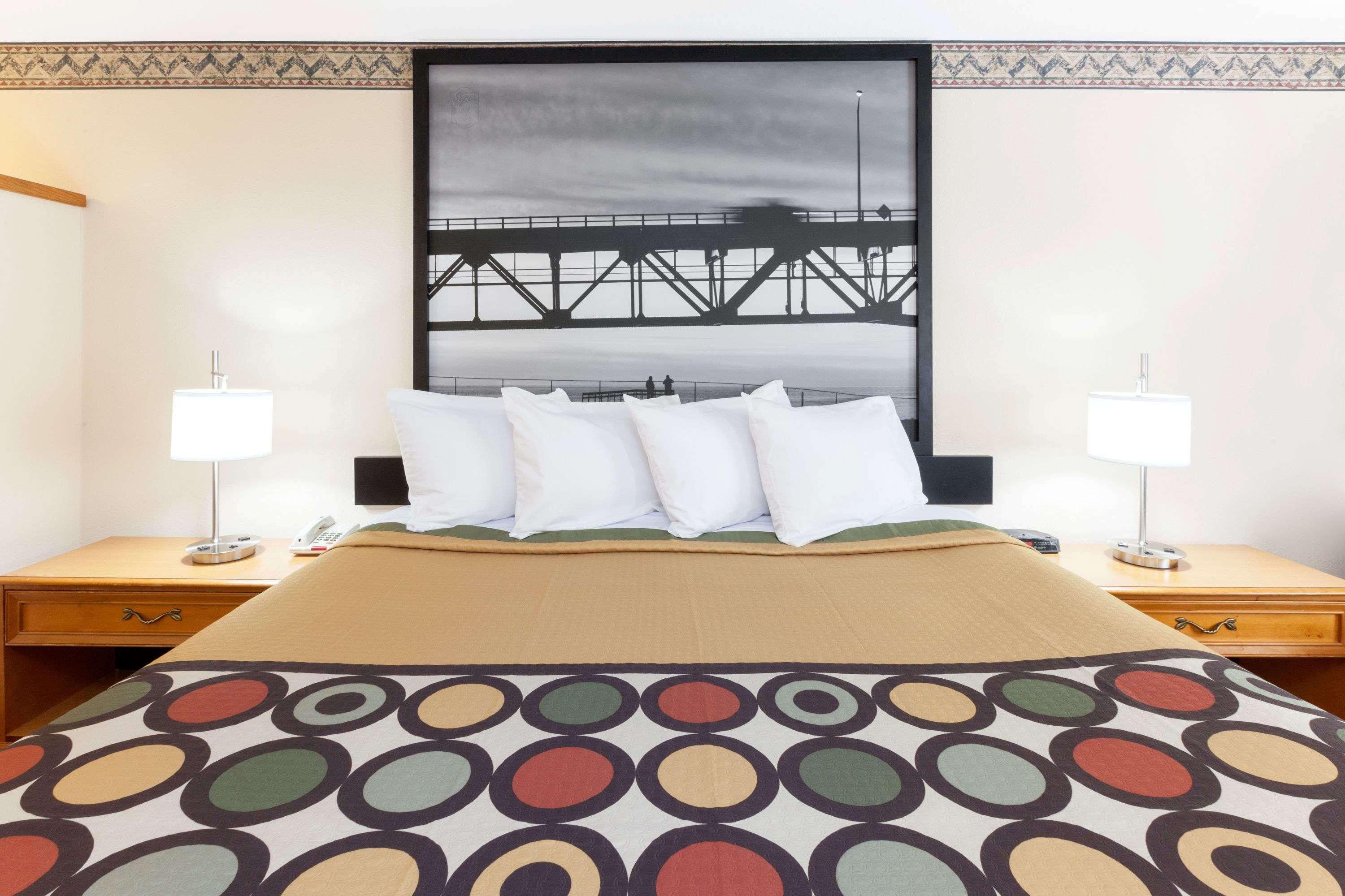 ซูเปอร์ 8 บาย วินด์แฮม บิ๊ก แรพิดส์ Motel บิกแรพิดส์ ภายนอก รูปภาพ