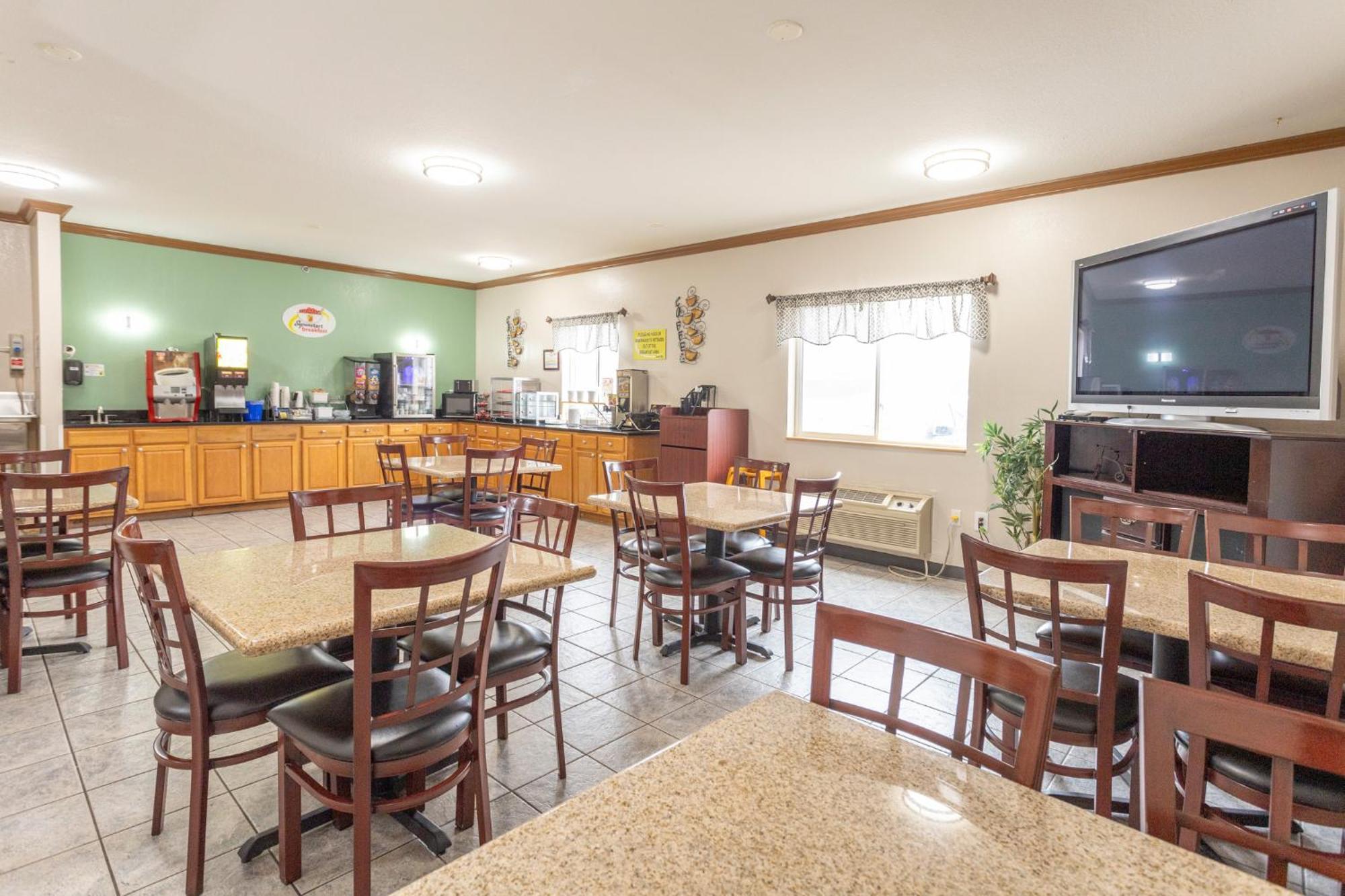 ซูเปอร์ 8 บาย วินด์แฮม บิ๊ก แรพิดส์ Motel บิกแรพิดส์ ภายนอก รูปภาพ