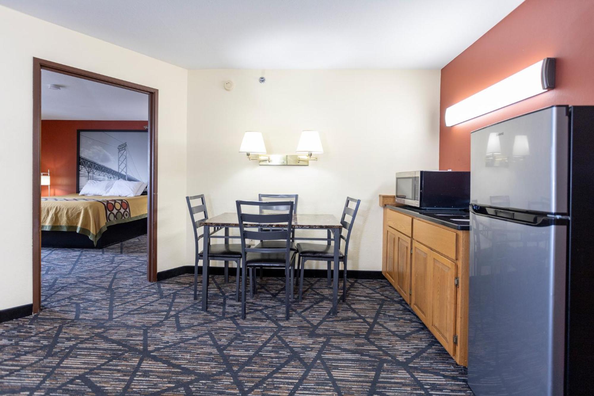 ซูเปอร์ 8 บาย วินด์แฮม บิ๊ก แรพิดส์ Motel บิกแรพิดส์ ภายนอก รูปภาพ
