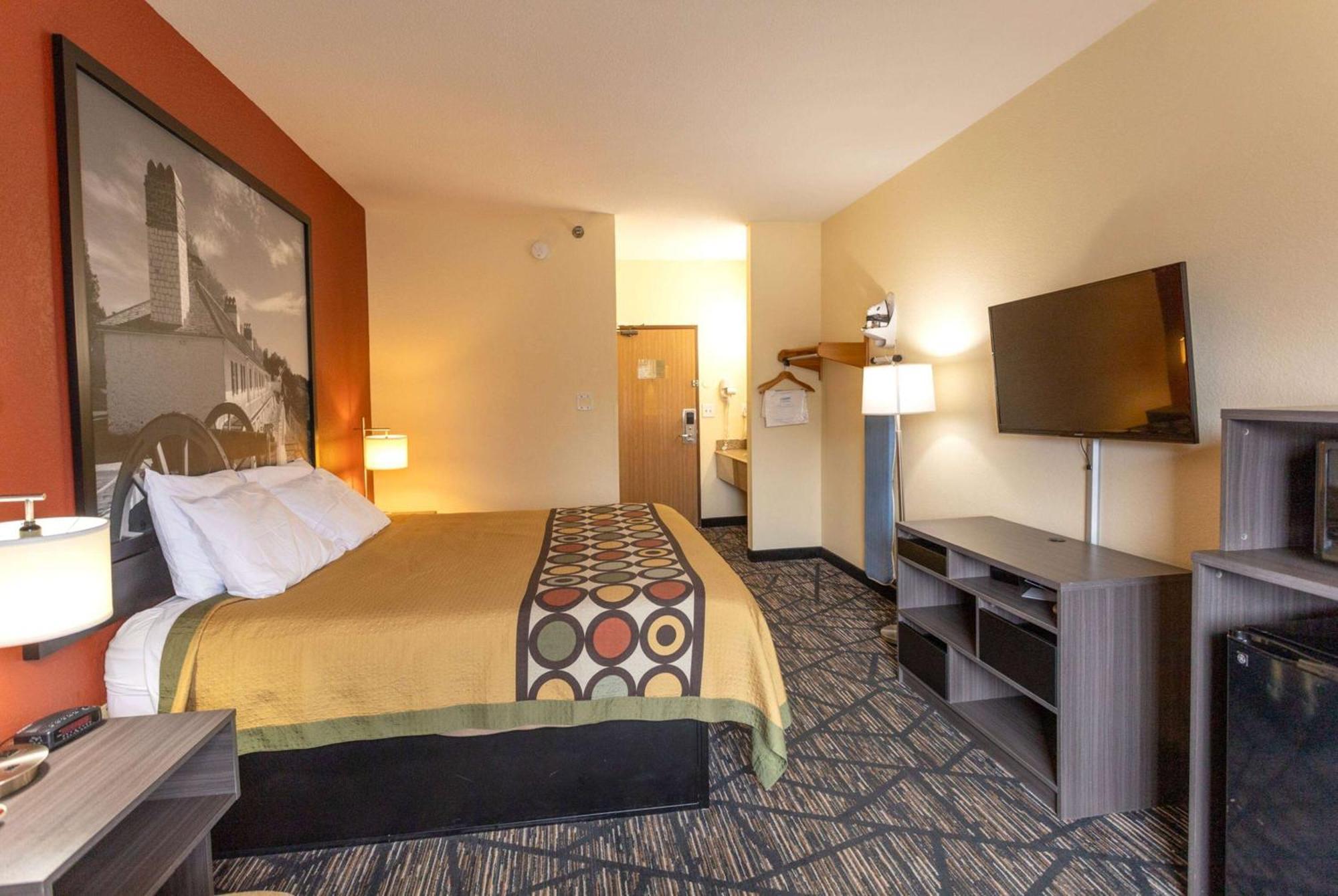 ซูเปอร์ 8 บาย วินด์แฮม บิ๊ก แรพิดส์ Motel บิกแรพิดส์ ภายนอก รูปภาพ