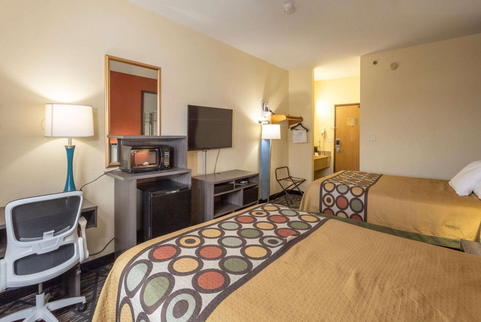 ซูเปอร์ 8 บาย วินด์แฮม บิ๊ก แรพิดส์ Motel บิกแรพิดส์ ภายนอก รูปภาพ