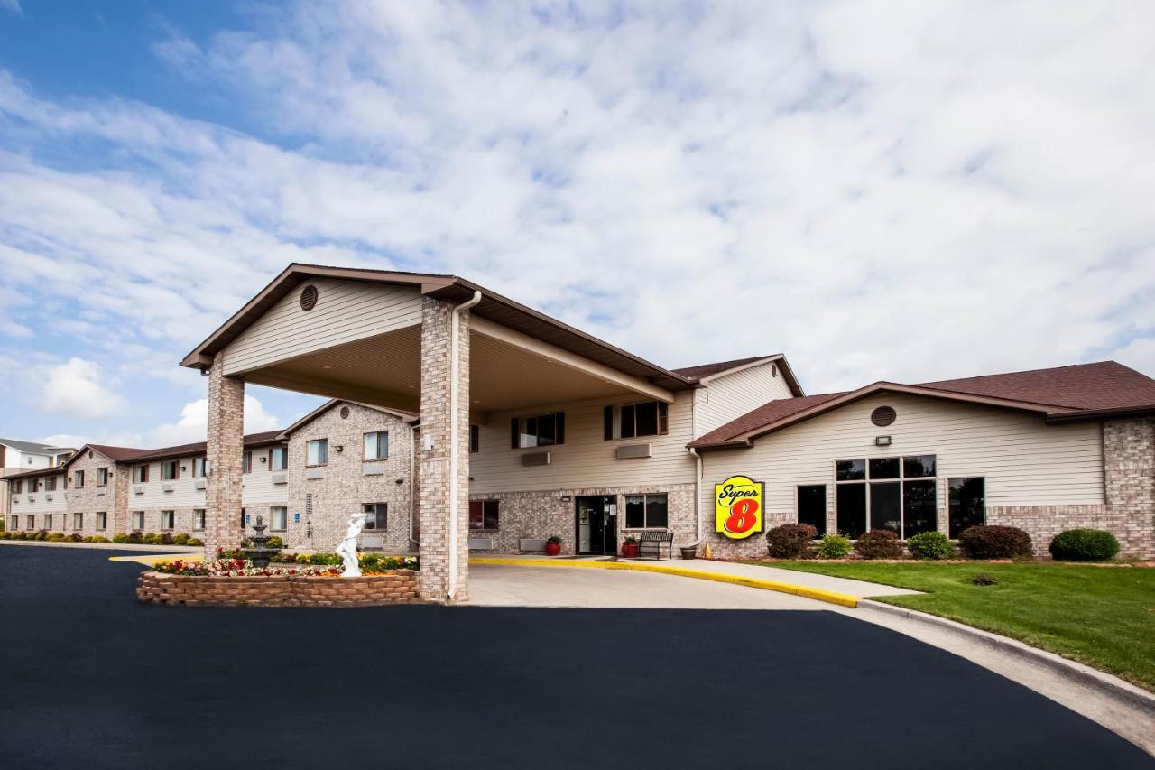 ซูเปอร์ 8 บาย วินด์แฮม บิ๊ก แรพิดส์ Motel บิกแรพิดส์ ภายนอก รูปภาพ